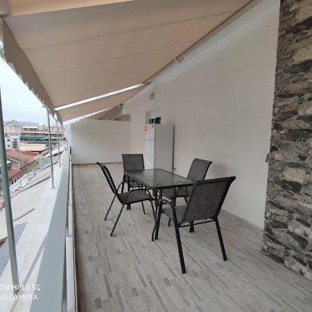 Modern Apartment With A Huge Terrace Atenas Exterior foto